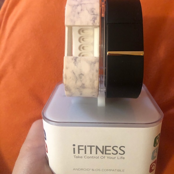 iFITNESS watch with ton of features! - Picture 4 of 4